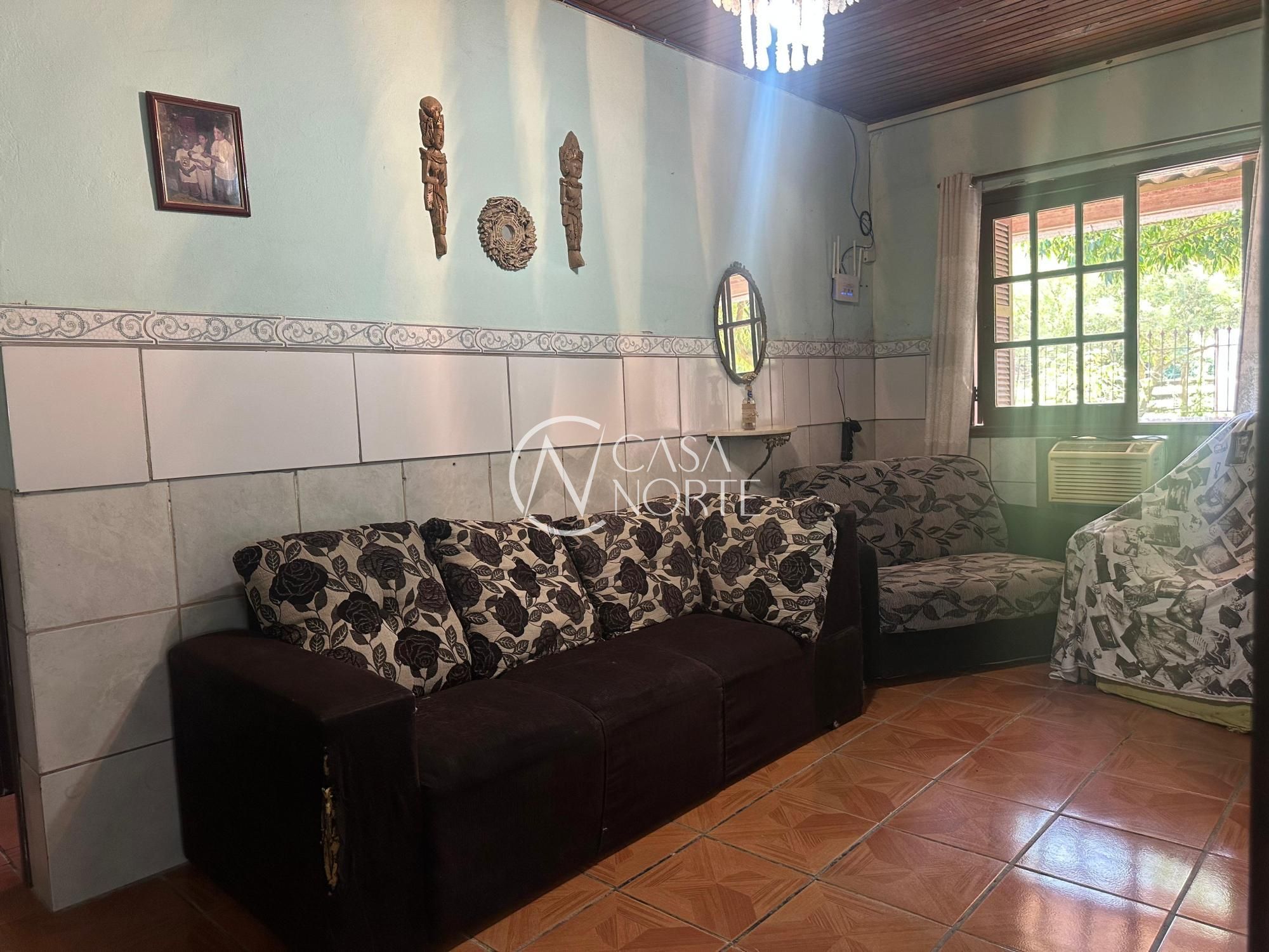 Casa à venda com 2 quartos, 162m², 2 suítes, 3 vagas, Rua do Jesuíno no bairro Lageado em Porto Alegre