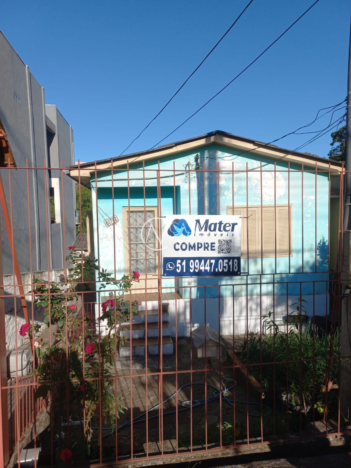 Casa à venda com 3 quartos, 140m², 3 vagas, Estrada João de Oliveira Remião no bairro Lomba do Pinheiro em Porto Alegre