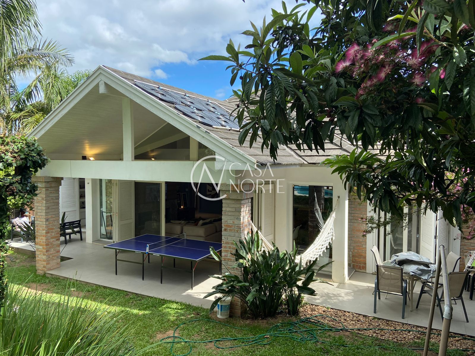 Casa de Condomínio à venda com 3 quartos, 1455m², 1 suíte, 4 vagas, Estrada Jorge Pereira Nunes no bairro Aberta dos Morros em Porto Alegre