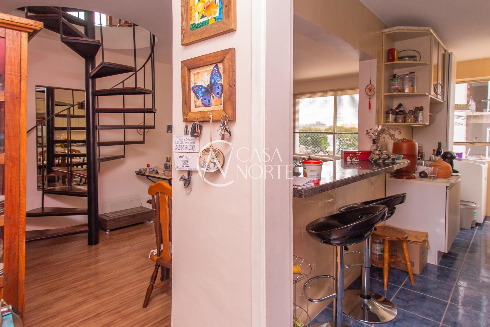 Cobertura à venda com 3 quartos, 130m², 1 suíte, Rua Valparaíso no bairro Jardim Botânico em Porto Alegre