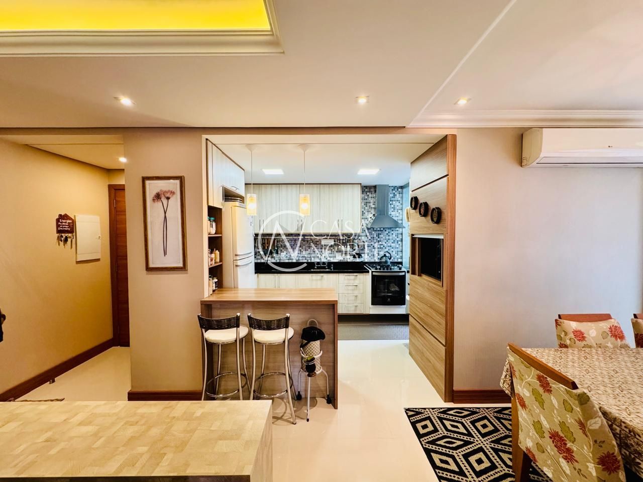 Apartamento à venda com 3 quartos, 85m², 1 suíte, 2 vagas, Rua Ariovaldo Pinheiro no bairro Passo da Areia em Porto Alegre