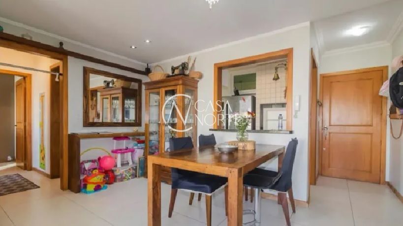 Apartamento à venda com 2 quartos, 75m², 1 suíte, 2 vagas, Rua Itaboraí no bairro Jardim Botânico em Porto Alegre