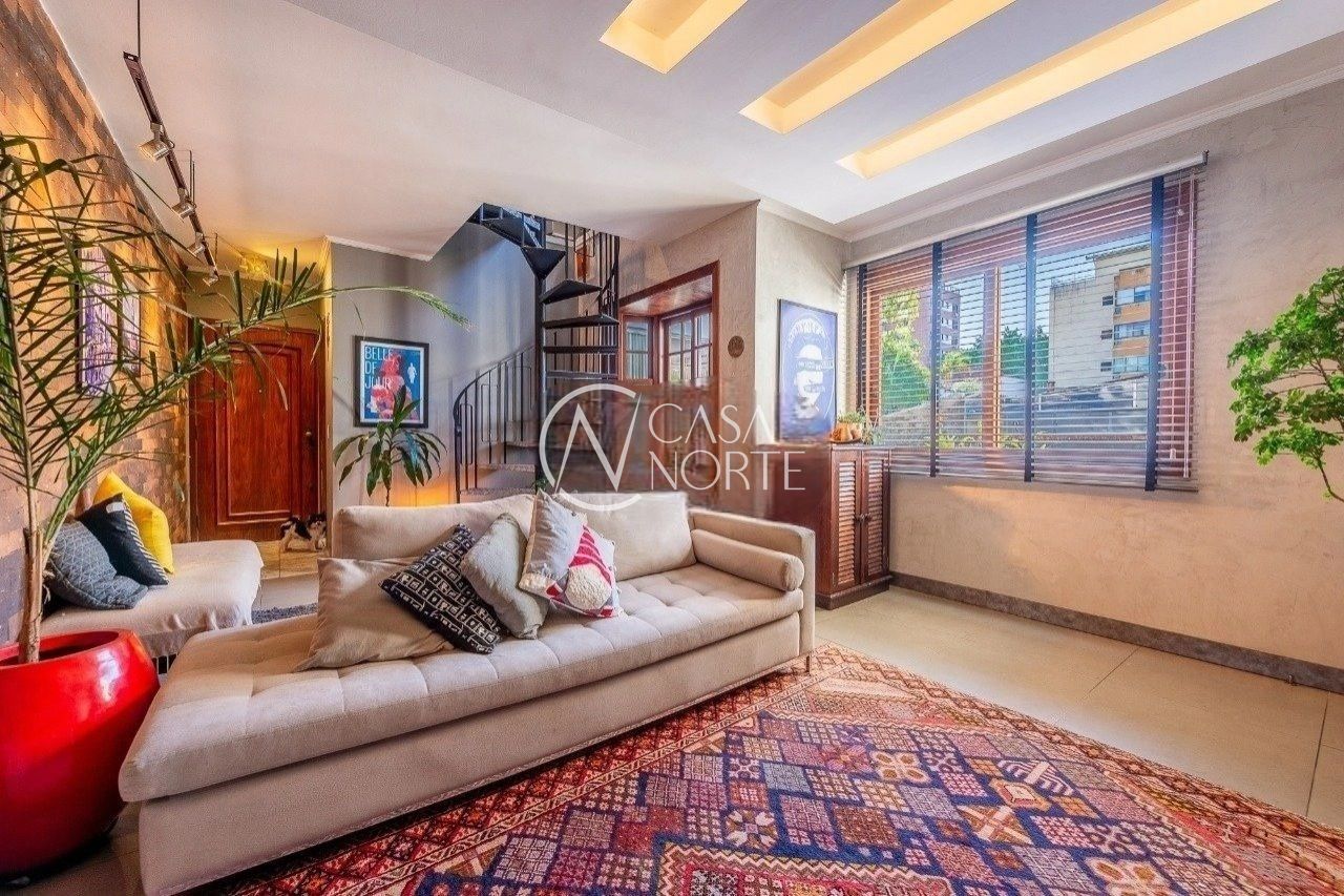 Apartamento à venda com 4 quartos, 206m², 2 suítes, 2 vagas, Rua Carlos Von Koseritz no bairro São João em Porto Alegre