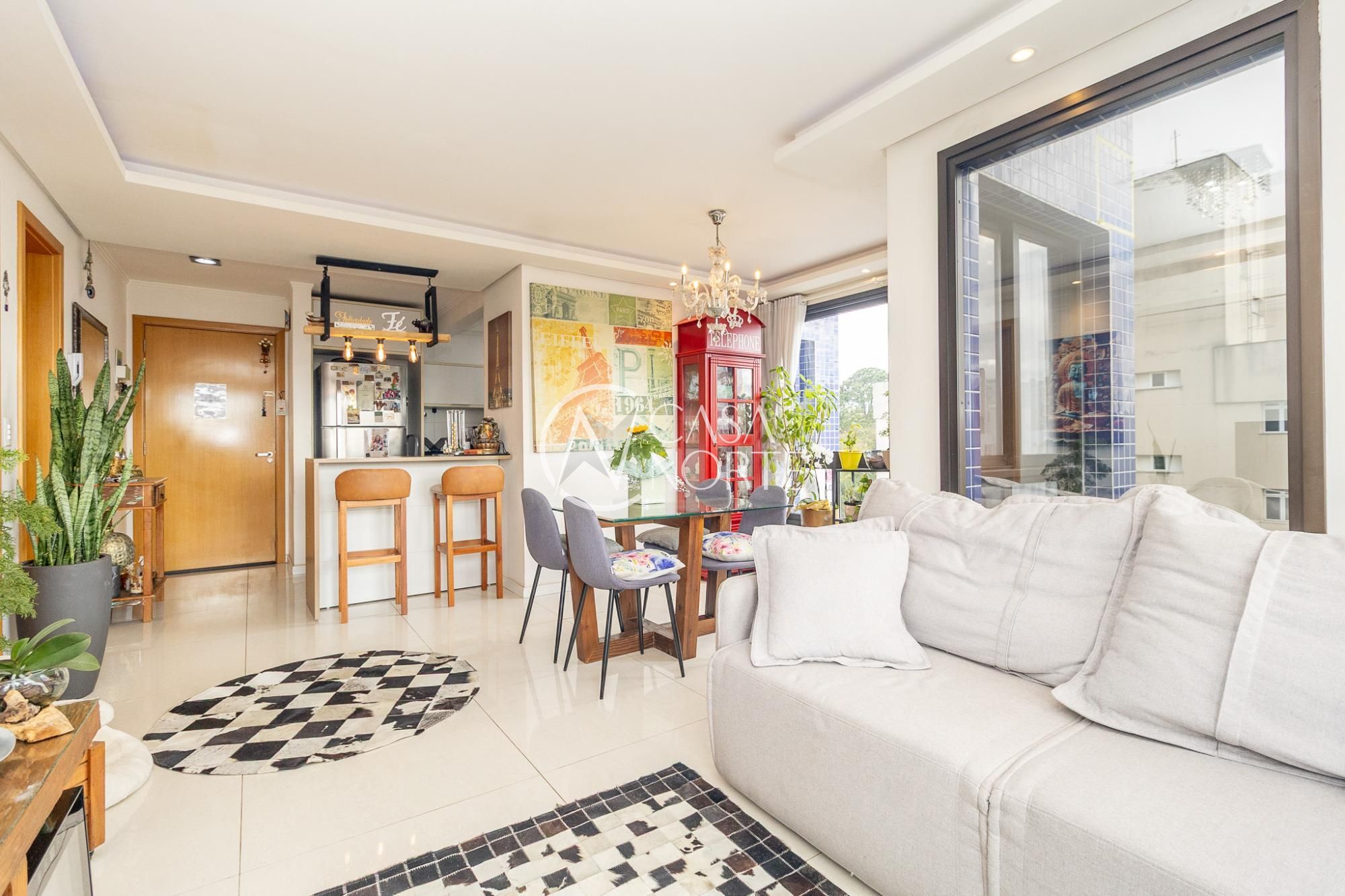 Apartamento à venda com 2 quartos, 80m², 1 suíte, 2 vagas, Praça Dom Pedro no bairro Vila Ipiranga em Porto Alegre
