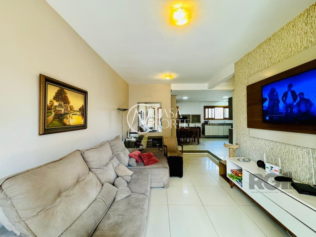 Casa de Condomínio à venda com 3 quartos, 140m², 1 suíte, 2 vagas, Rua Deputado Hugo Mardini no bairro Passo das Pedras em Porto Alegre