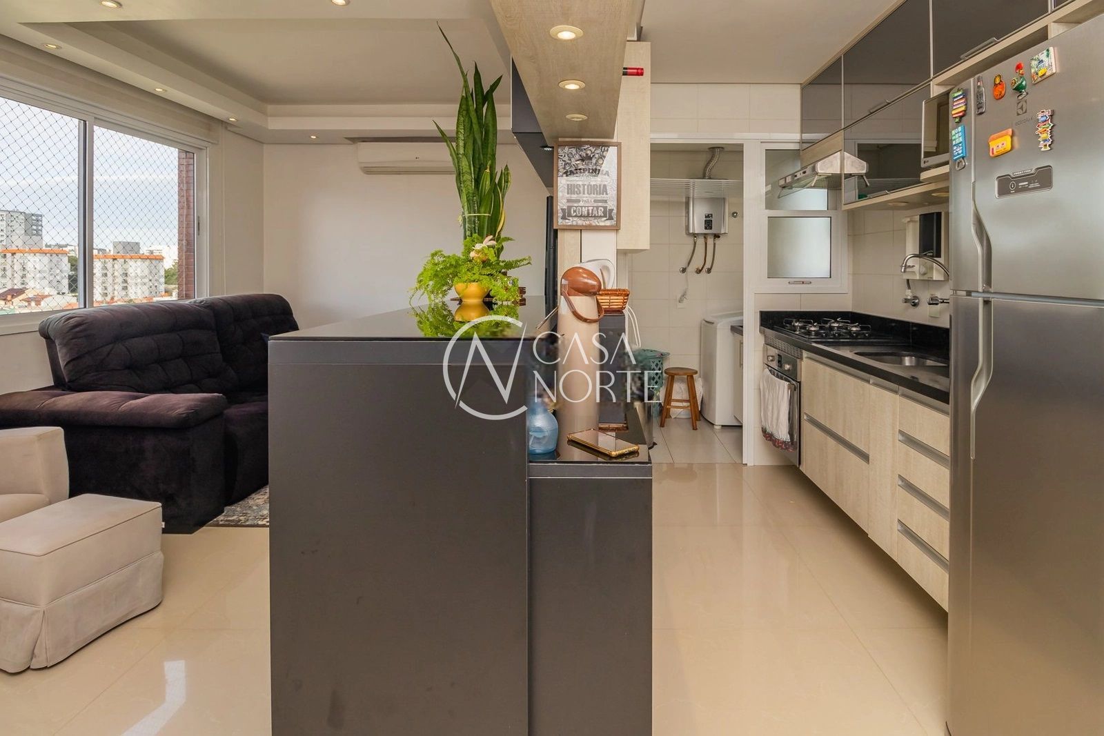 Apartamento à venda com 2 quartos, 67m², 1 suíte, 2 vagas, Rua Professor Cristiano Fischer no bairro Jardim do Salso em Porto Alegre