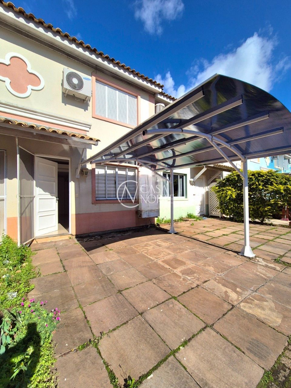 Casa de Condomínio à venda com 3 quartos, 77m², 2 suítes, 1 vaga, Praça Engenheiro Daniel Ribeiro no bairro Humaitá em Porto Alegre