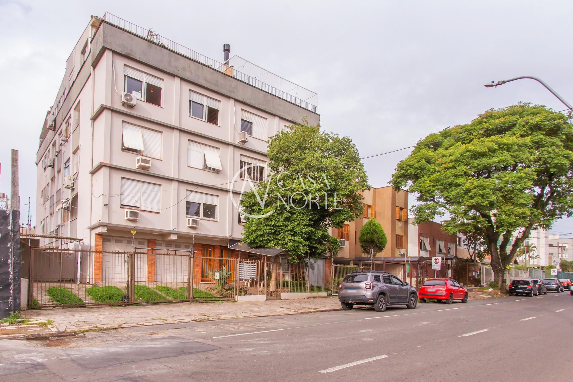Cobertura à venda com 3 quartos, 130m², 1 suíte, Rua Valparaíso no bairro Jardim Botânico em Porto Alegre