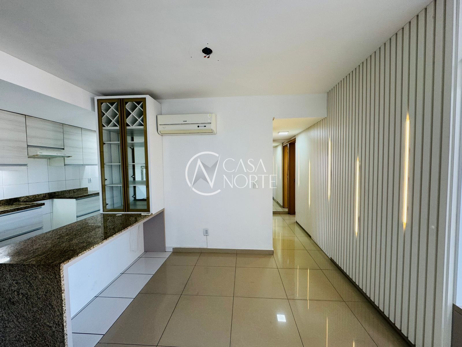 Apartamento à venda com 3 quartos, 81m², 1 suíte, 2 vagas, Rua Portuguesa no bairro Jardim Botânico em Porto Alegre