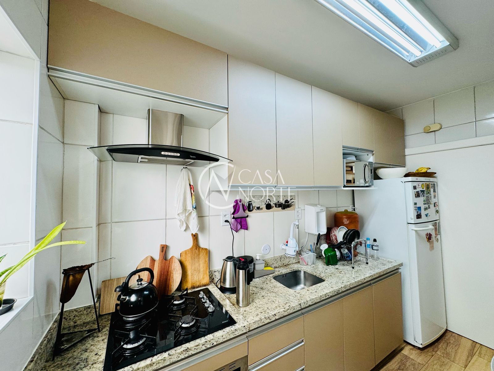 Apartamento à venda com 2 quartos, 76m², 2 suítes, Rua Vítor Meireles no bairro Rio Branco em Porto Alegre