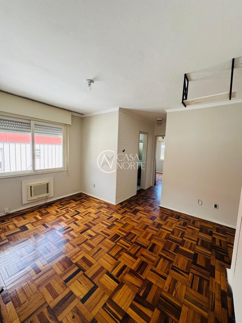 Apartamento à venda com 2 quartos, 55m², 1 vaga, Rua Cipó no bairro Passo da Areia em Porto Alegre