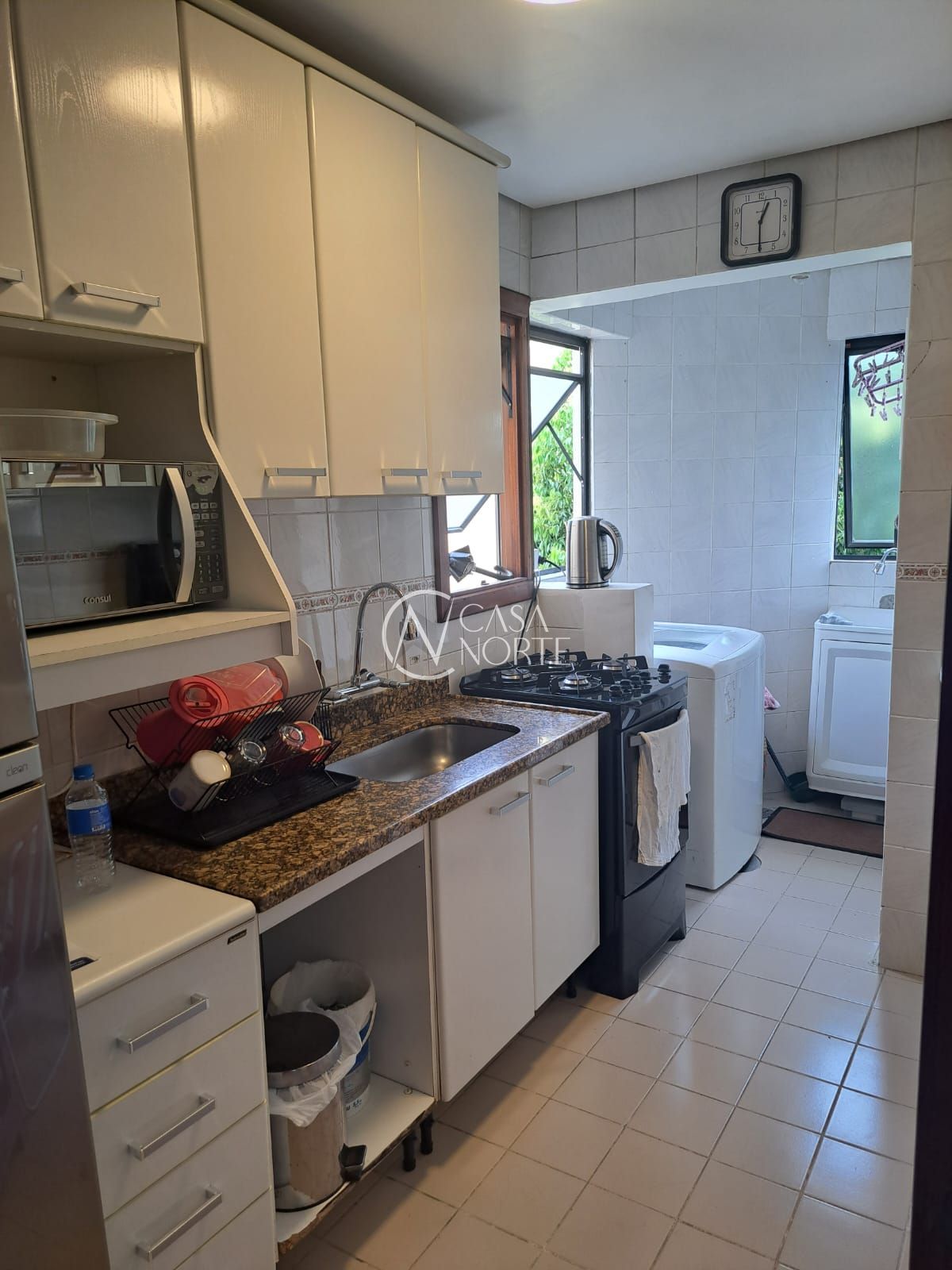 Apartamento à venda com 2 quartos, 63m², 1 vaga, Travessa Serafim Terra no bairro Jardim Botânico em Porto Alegre