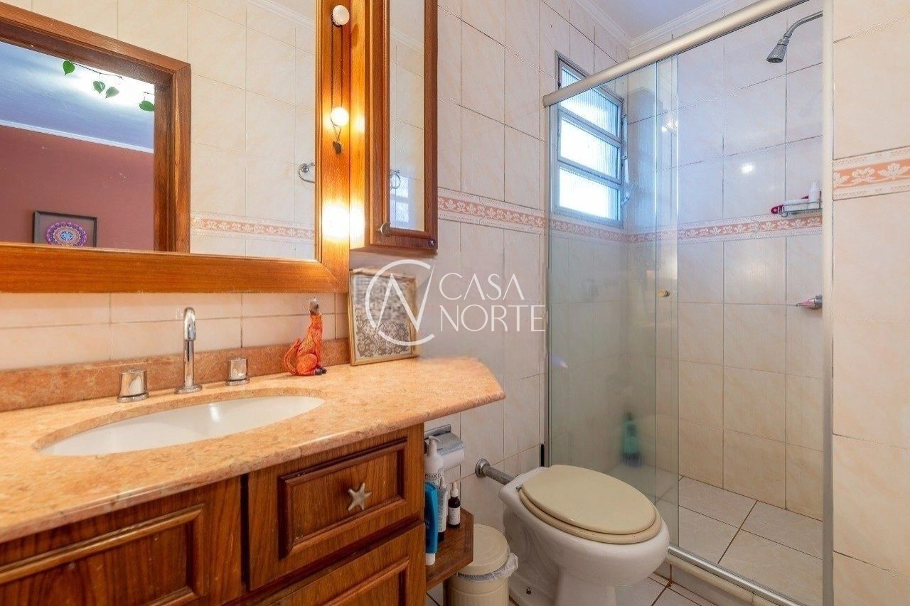 Apartamento à venda com 4 quartos, 206m², 2 suítes, 2 vagas, Rua Carlos Von Koseritz no bairro São João em Porto Alegre