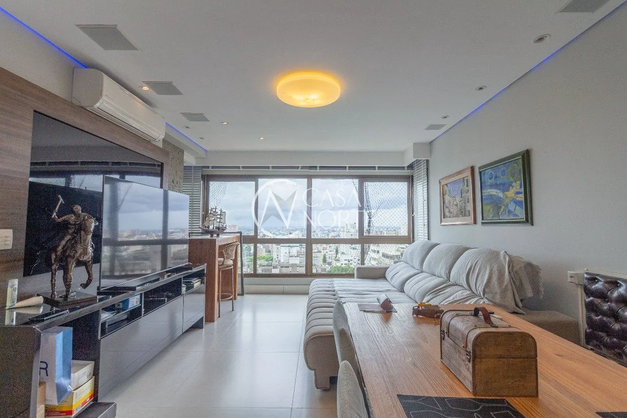 Apartamento à venda com 3 quartos, 106m², 1 suíte, 2 vagas, Rua Quintino Bocaiuva no bairro Floresta em Porto Alegre