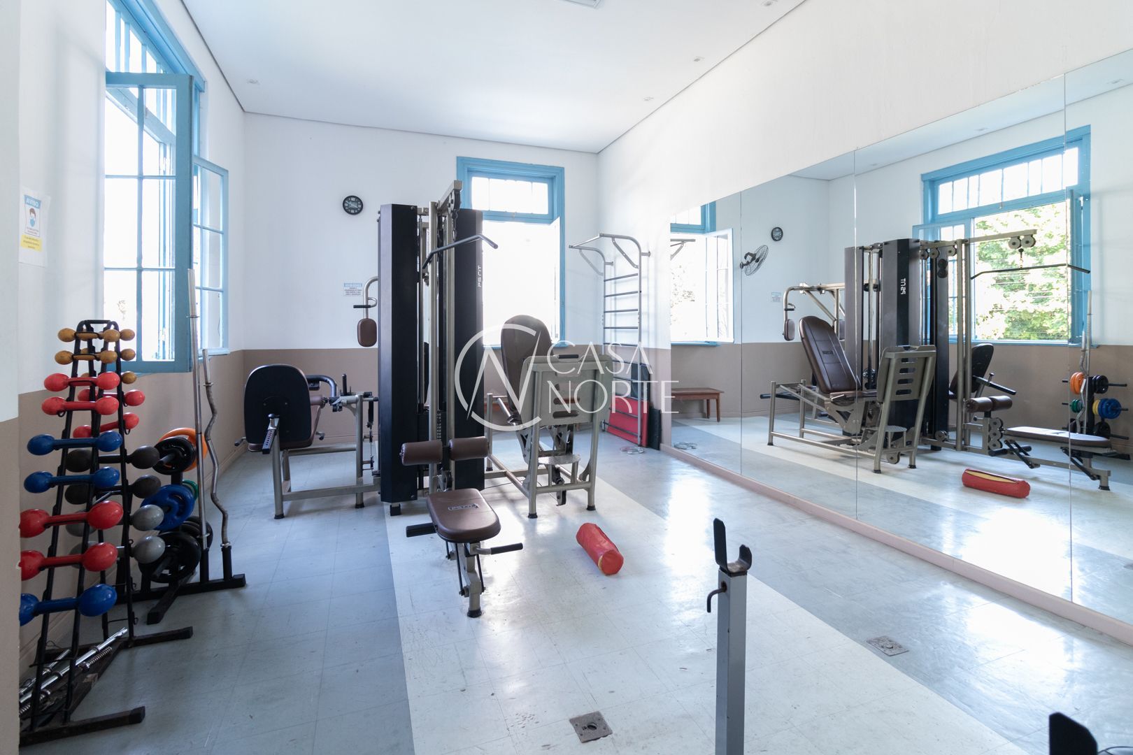 Apartamento à venda com 3 quartos, 69m², 1 suíte, 1 vaga, Rua Marechal Mesquita no bairro Teresópolis em Porto Alegre
