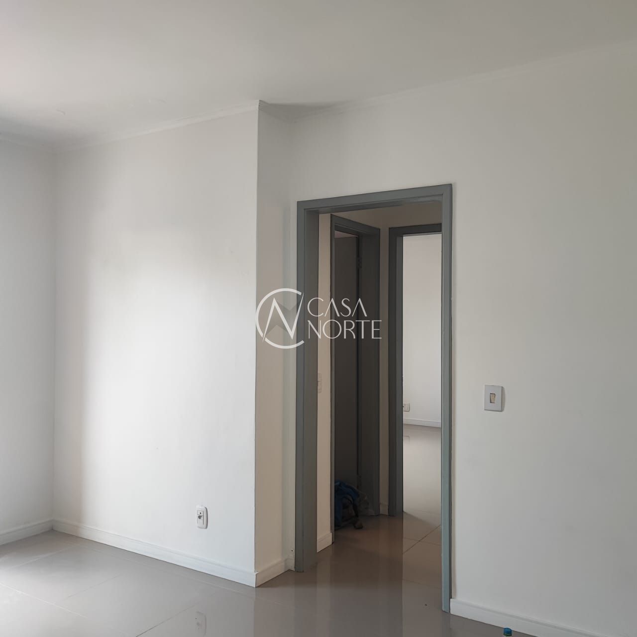 Apartamento à venda com 2 quartos, 66m², 1 suíte, 1 vaga, Rua Antônio Joaquim Mesquita no bairro Passo da Areia em Porto Alegre