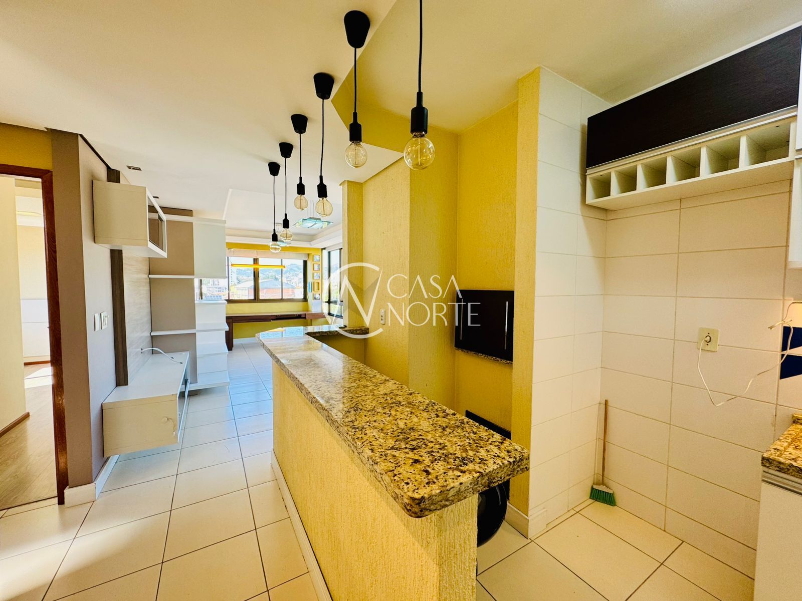 Apartamento à venda com 2 quartos, 70m², 1 suíte, 2 vagas, Rua Machado de Assis no bairro Partenon em Porto Alegre