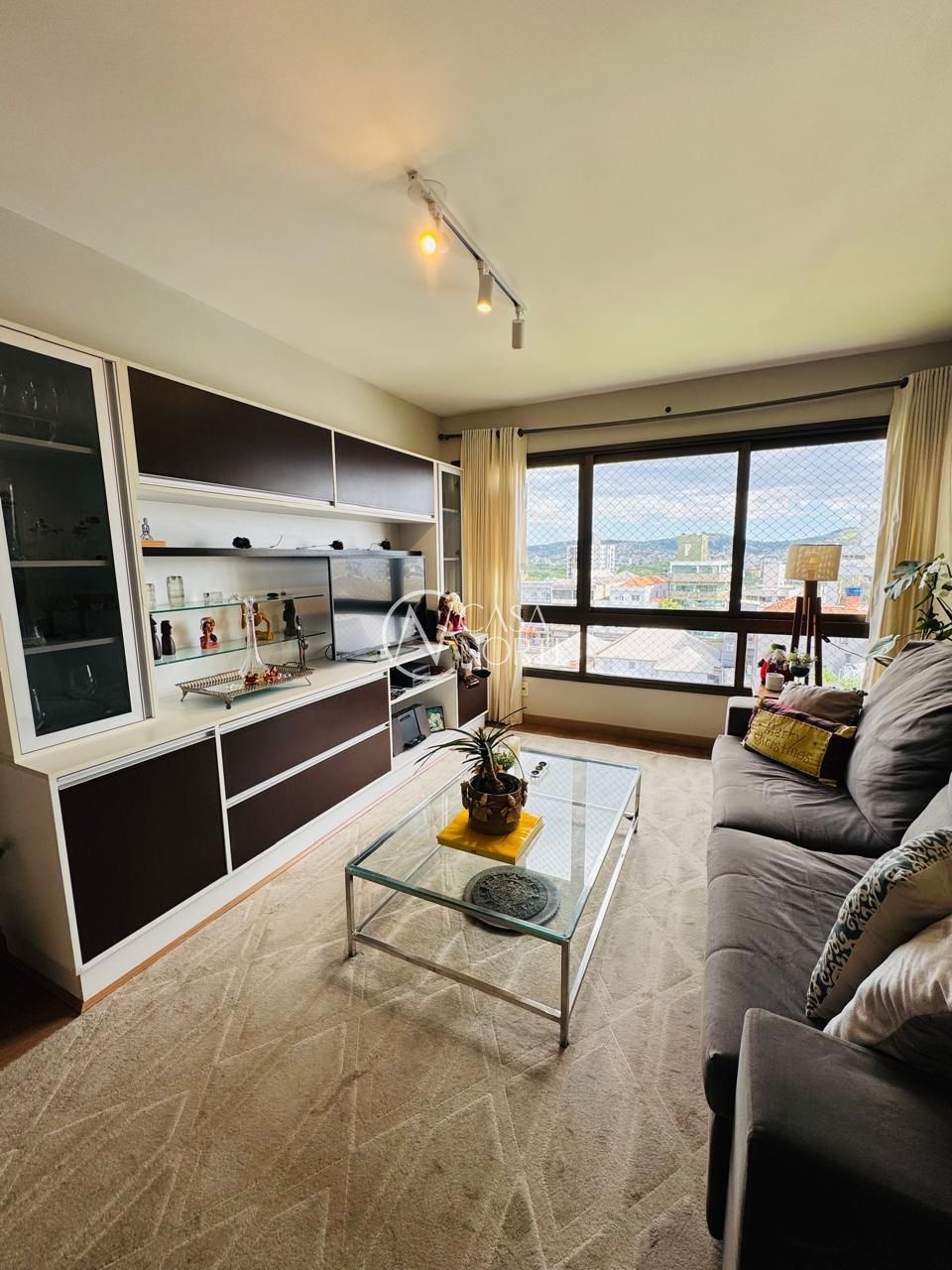 Apartamento à venda com 3 quartos, 90m², 1 suíte, 2 vagas, Avenida Caçapava no bairro Petrópolis em Porto Alegre