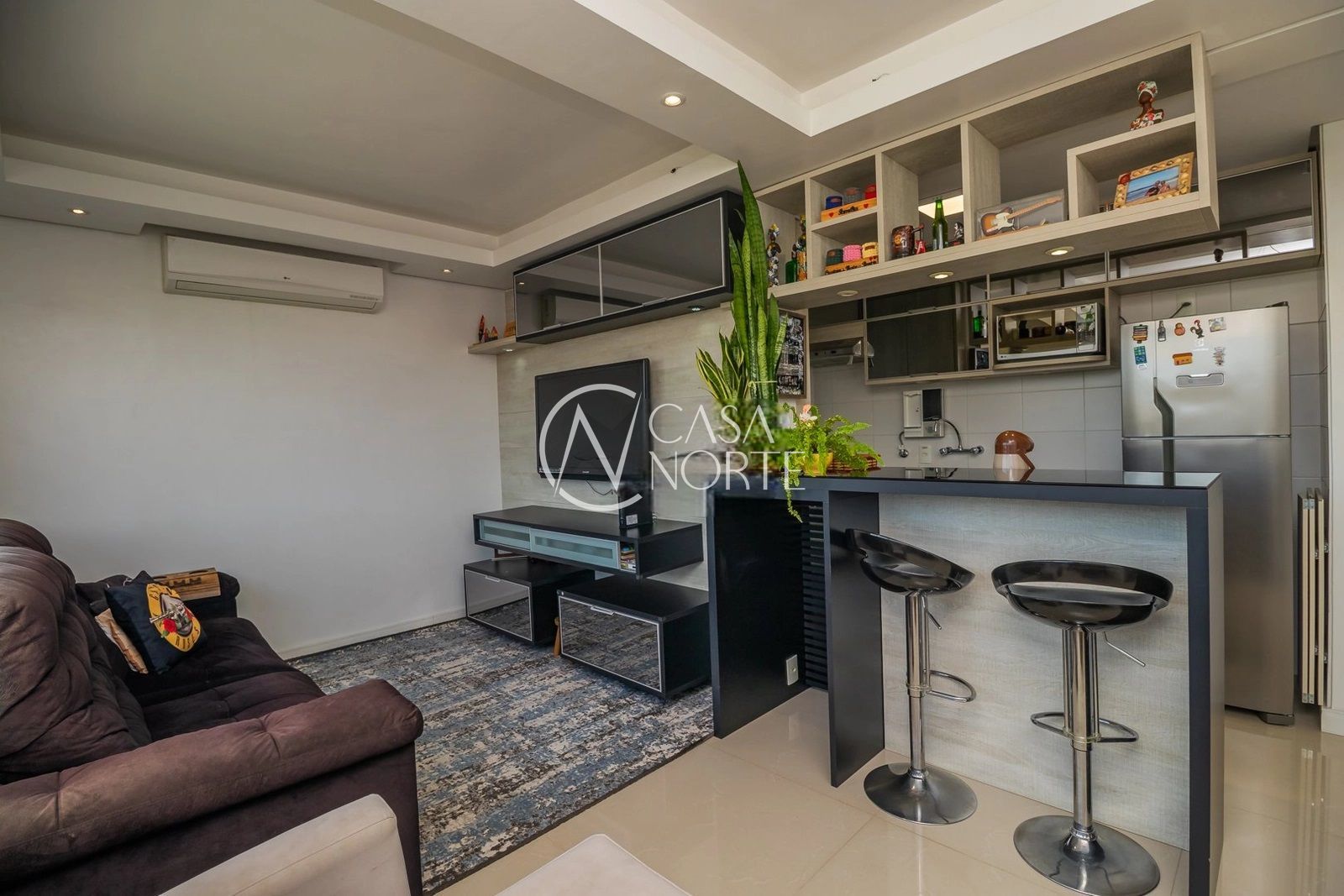 Apartamento à venda com 2 quartos, 67m², 1 suíte, 2 vagas, Rua Professor Cristiano Fischer no bairro Jardim do Salso em Porto Alegre