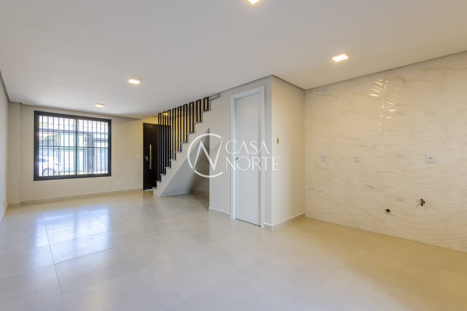 Casa de Condomínio à venda com 3 quartos, 94m², 1 suíte, 1 vaga, Travessa Lucas de Lima no bairro Medianeira em Porto Alegre