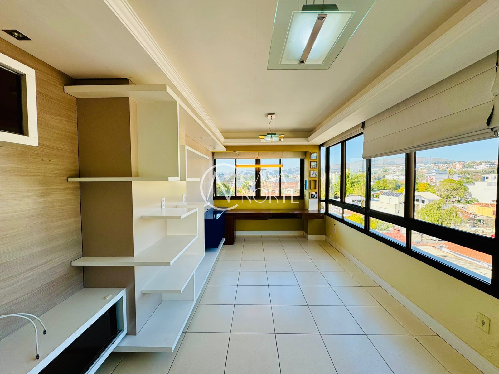 Apartamento à venda com 2 quartos, 70m², 1 suíte, 2 vagas, Rua Machado de Assis no bairro Partenon em Porto Alegre