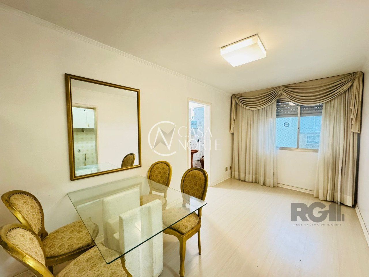 Apartamento à venda com 2 quartos, 67m², 1 vaga, Rua Olavo Bilac no bairro Azenha em Porto Alegre