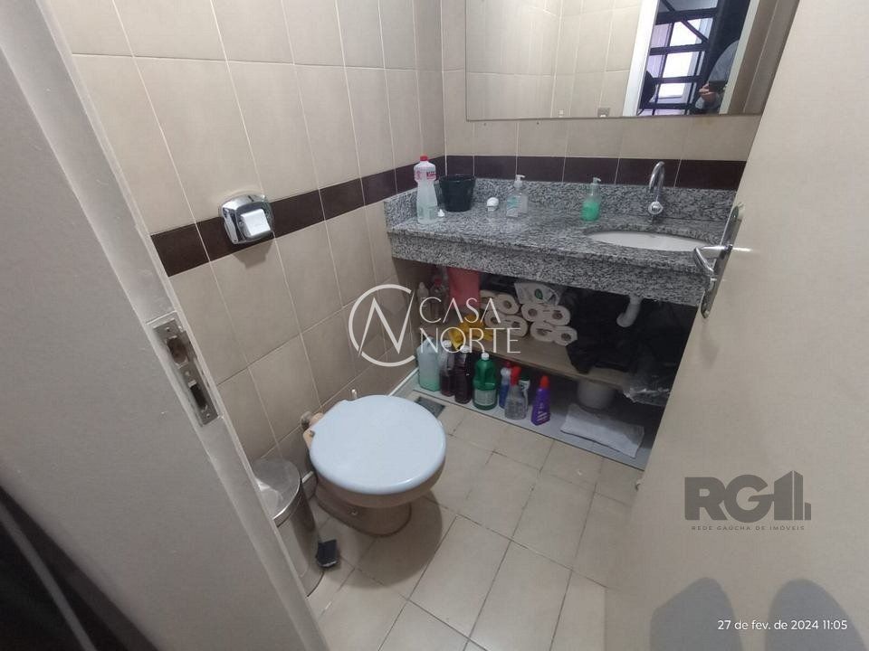 Sala Comercial à venda , 99m², 1 vaga, Rua Antenor Lemos no bairro Menino Deus em Porto Alegre