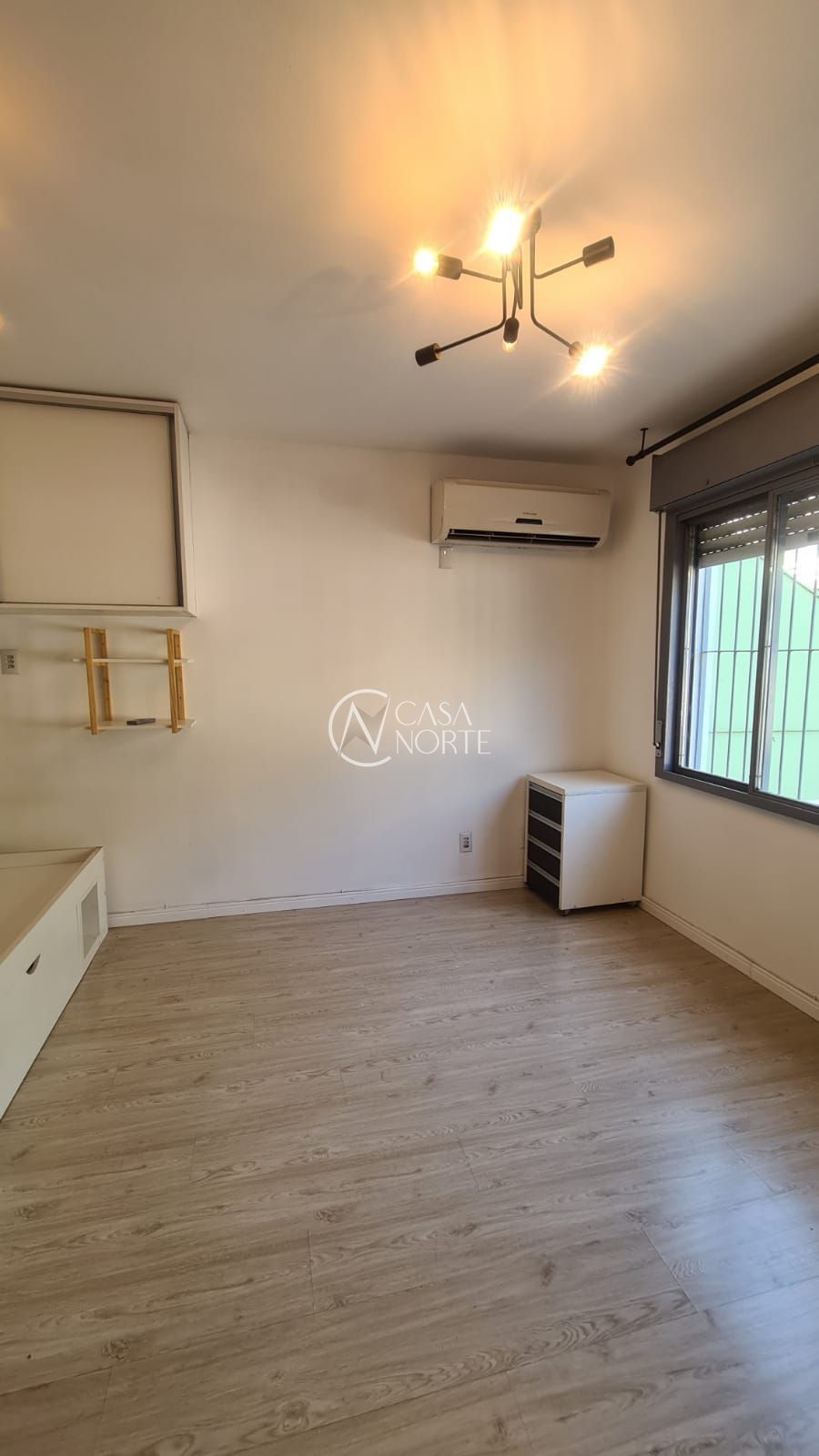 Apartamento à venda com 1 quarto, 27m², Rua Mucio Teixeira no bairro Menino Deus em Porto Alegre