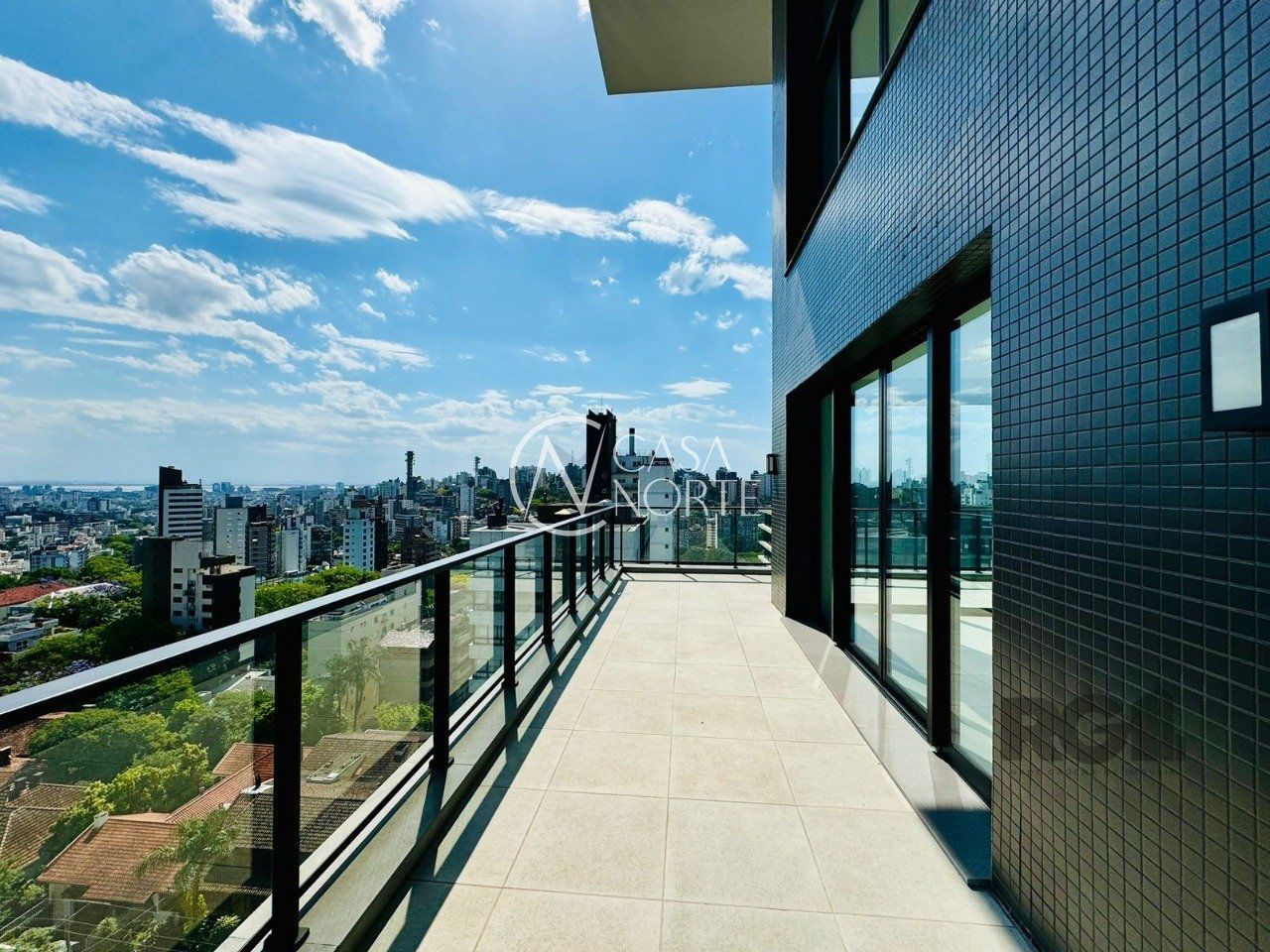 Apartamento à venda com 3 quartos, 241m², 3 suítes, 3 vagas, Avenida Soledade no bairro Petrópolis em Porto Alegre