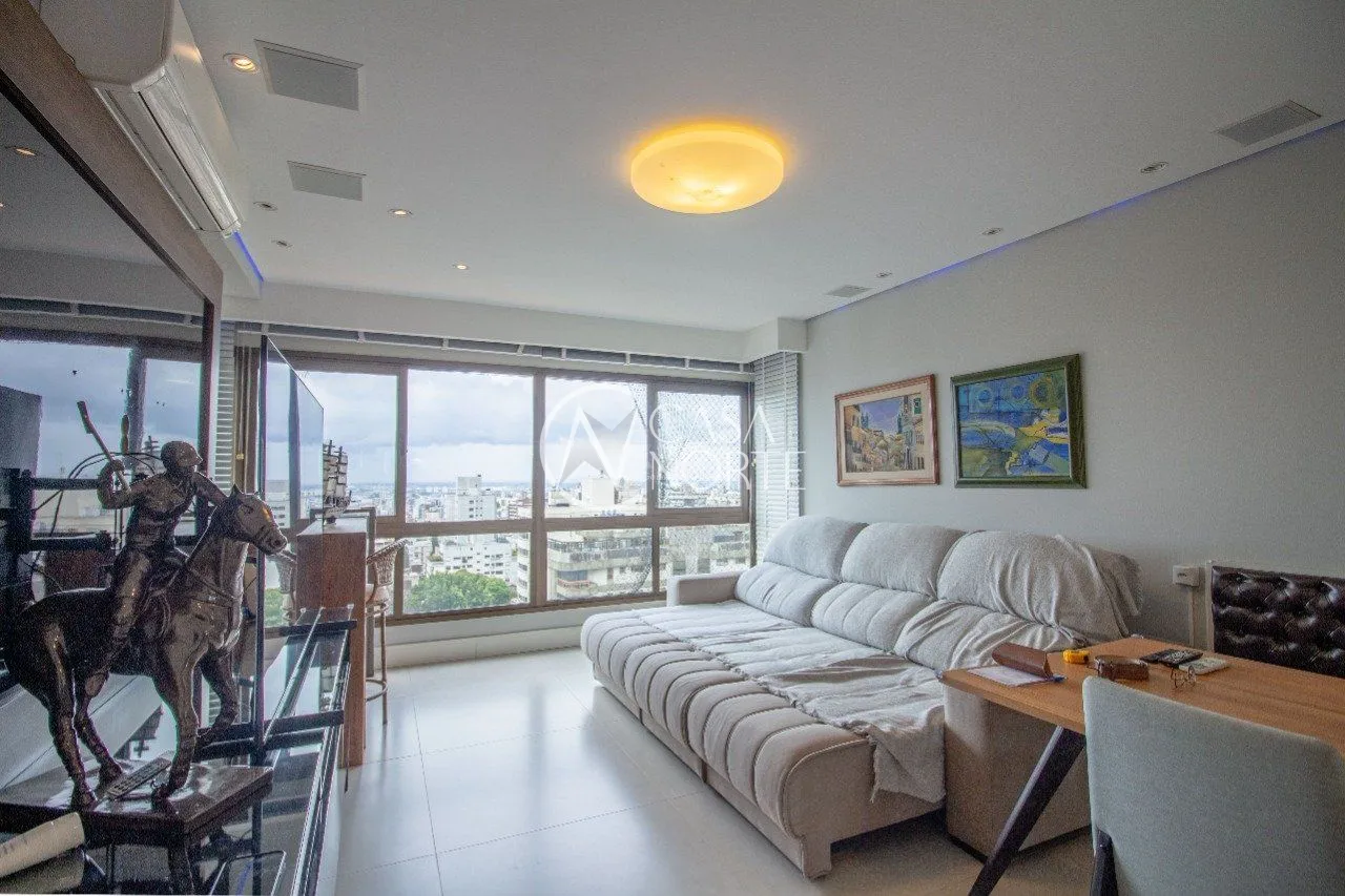 Apartamento à venda com 3 quartos, 106m², 1 suíte, 2 vagas, Rua Quintino Bocaiuva no bairro Floresta em Porto Alegre