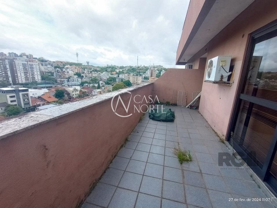 Sala Comercial à venda , 99m², 1 vaga, Rua Antenor Lemos no bairro Menino Deus em Porto Alegre