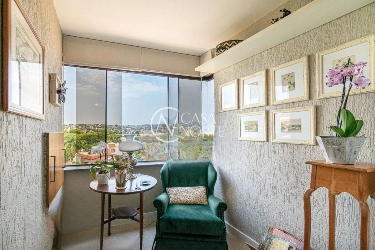 Apartamento à venda com 3 quartos, 72m², 1 suíte, 1 vaga, Rua Professor Cristiano Fischer no bairro Jardim do Salso em Porto Alegre
