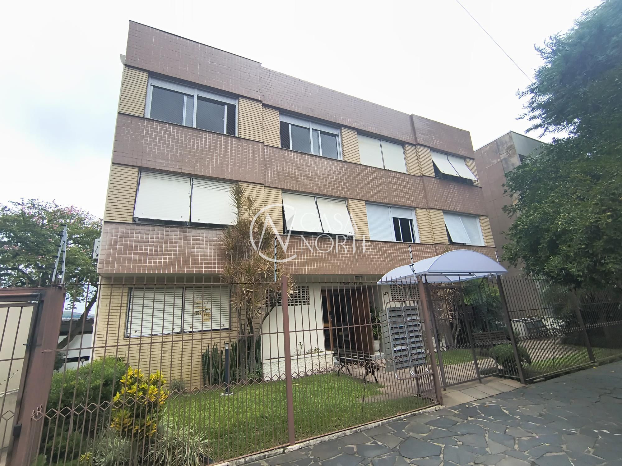 Apartamento à venda com 2 quartos, 74m², 1 vaga, Rua Ferreira Viana no bairro Petrópolis em Porto Alegre