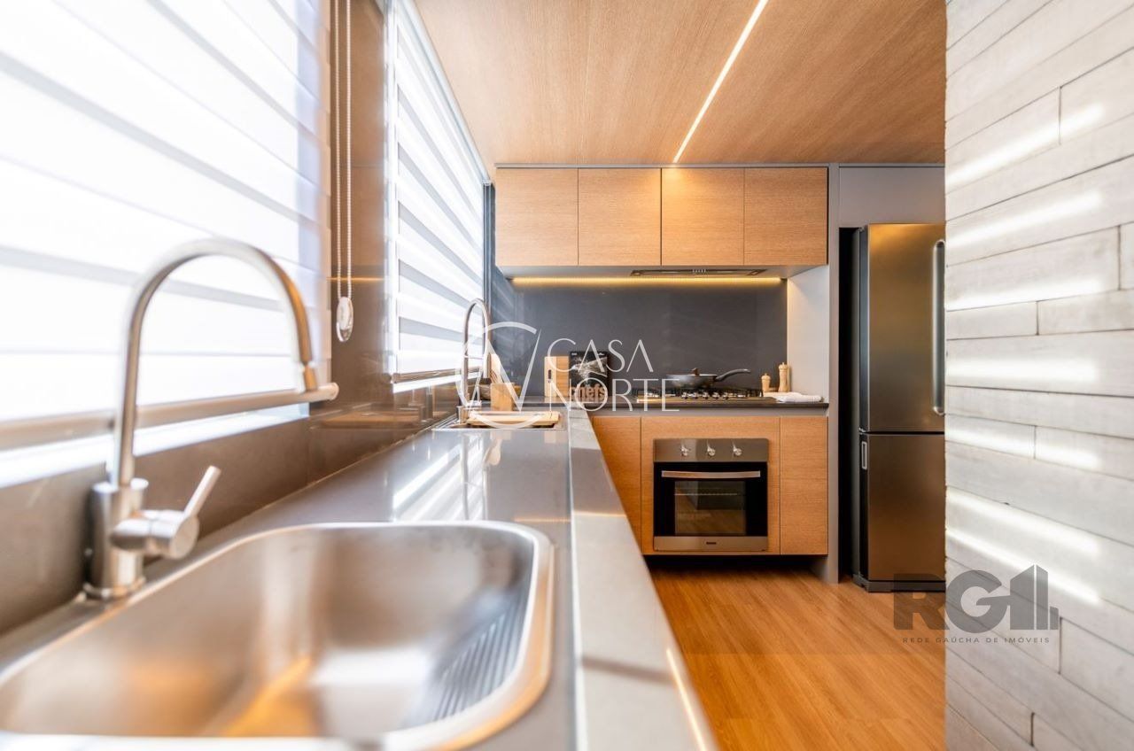 Apartamento à venda com 3 quartos, 98m², 1 suíte, 1 vaga, Rua Mariz e Barros no bairro Petrópolis em Porto Alegre