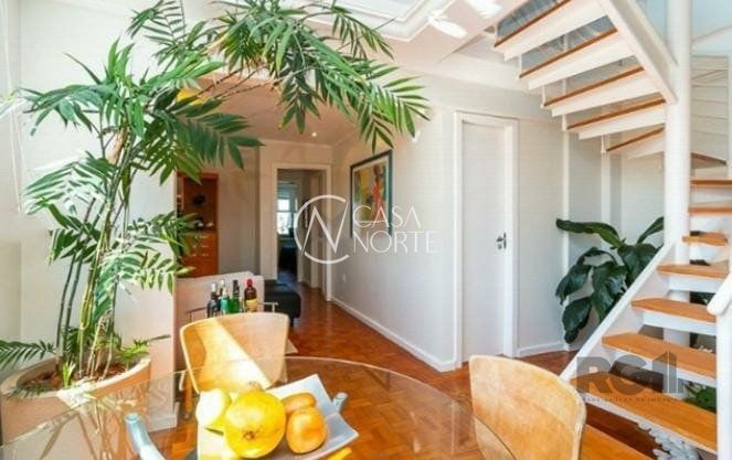 Cobertura à venda com 2 quartos, 182m², 1 suíte, Rua Dona Eugenia no bairro Santa Cecília em Porto Alegre