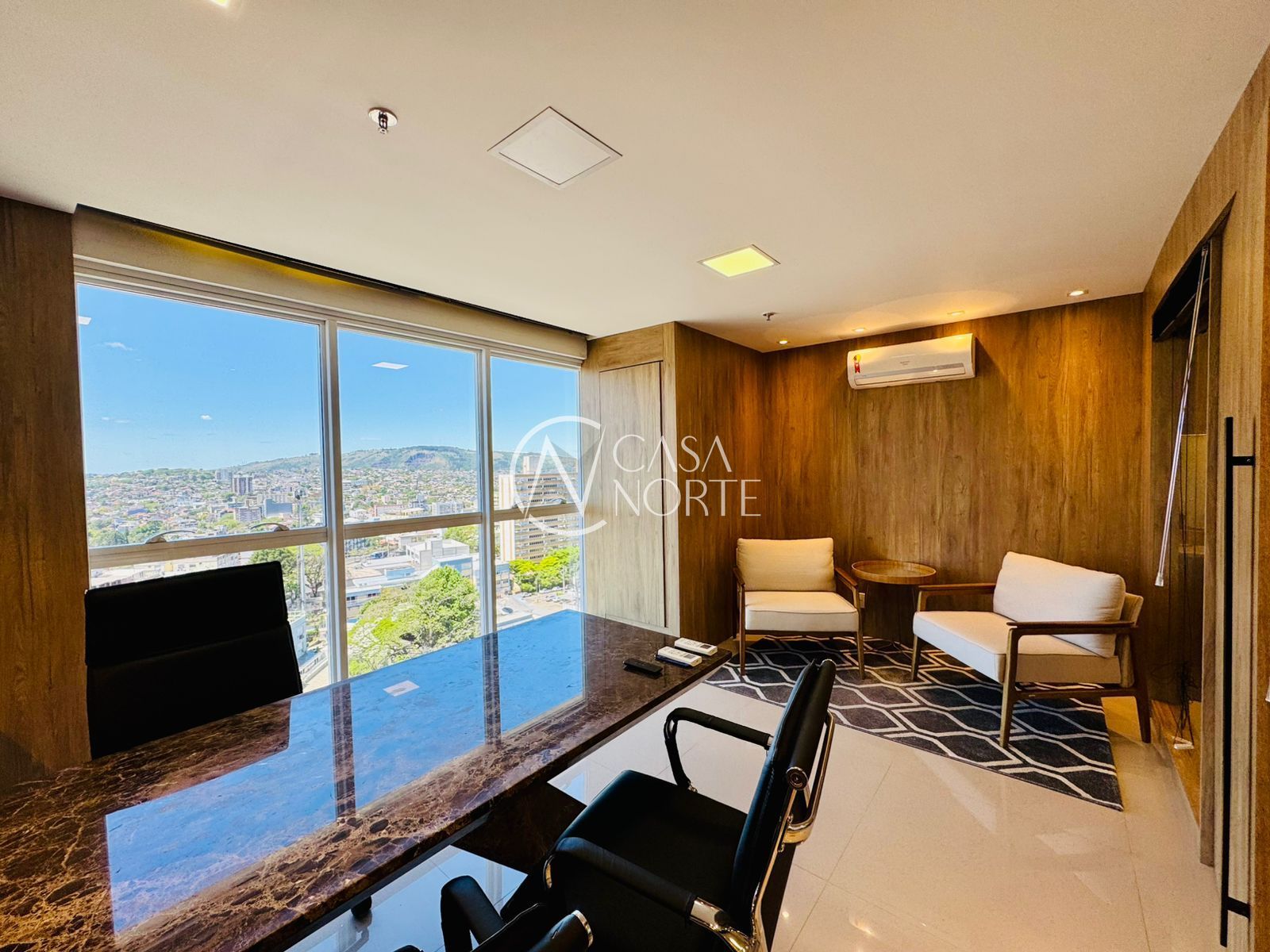 Sala Comercial à venda , 35m², 1 vaga, Avenida Senador Tarso Dutra no bairro Petrópolis em Porto Alegre