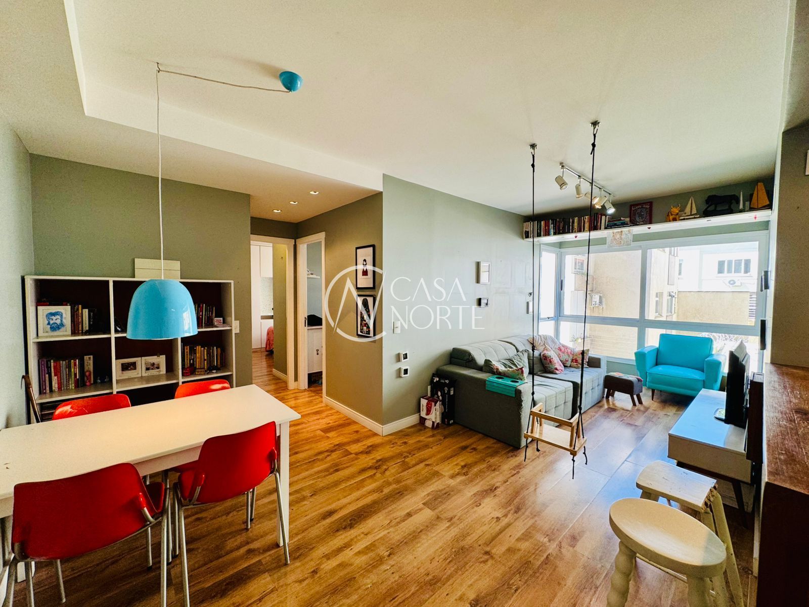 Apartamento à venda com 2 quartos, 68m², 1 suíte, 1 vaga, Rua Eça de Queiroz no bairro Petrópolis em Porto Alegre