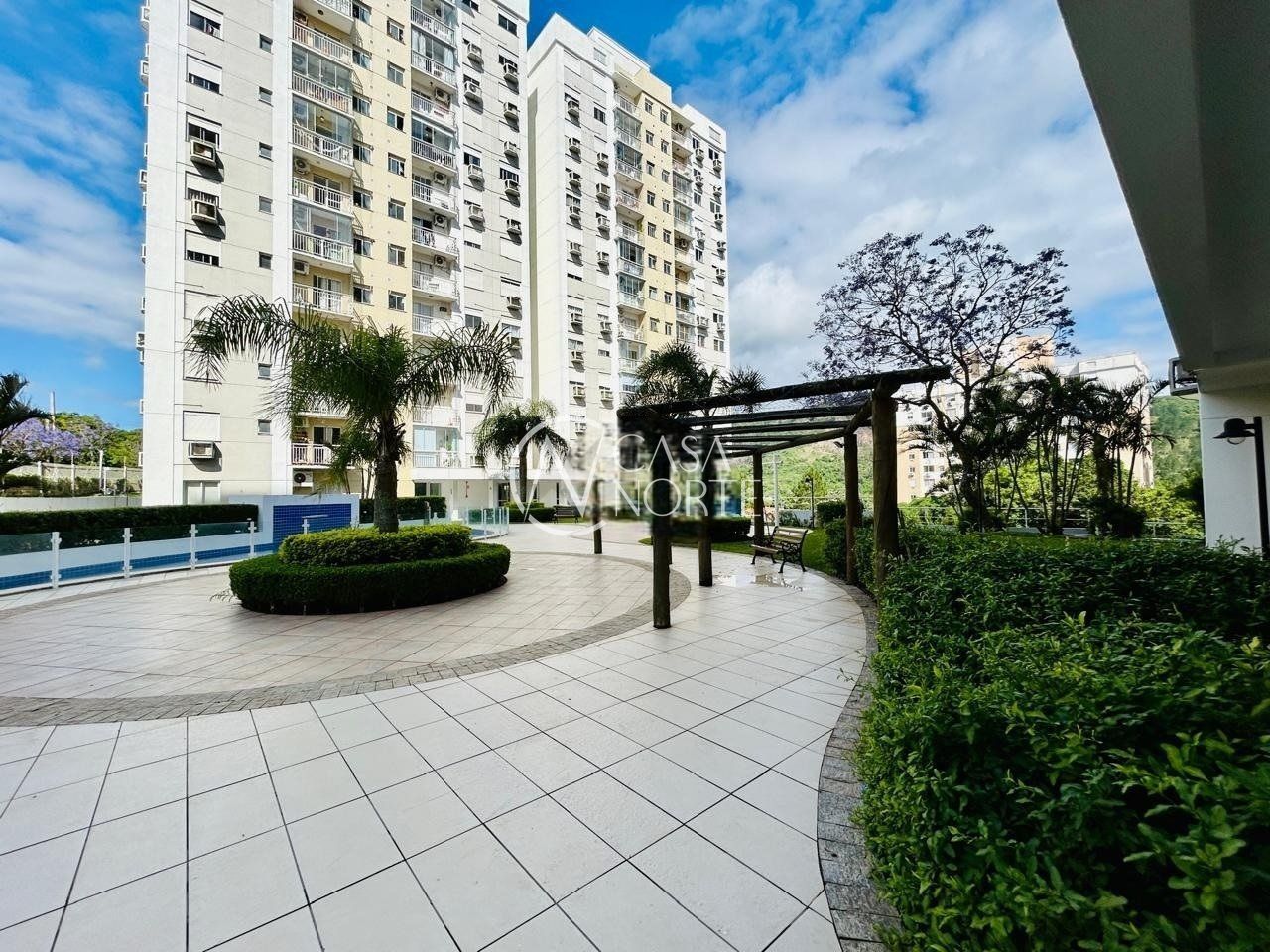 Apartamento à venda com 2 quartos, 61m², 1 suíte, 2 vagas, Rua Abram Goldsztein no bairro Jardim Carvalho em Porto Alegre