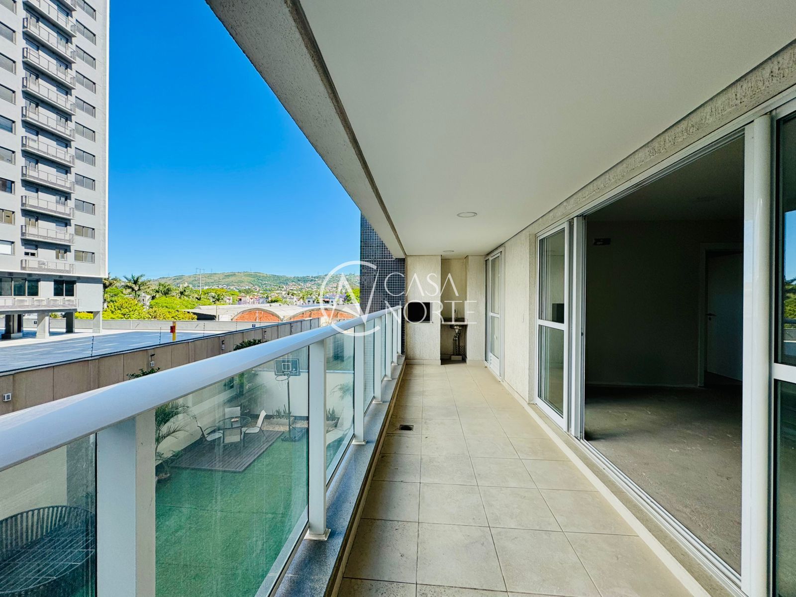 Apartamento à venda com 3 quartos, 127m², 3 suítes, 2 vagas, Rua São Josémaria Escriva no bairro Jardim do Salso em Porto Alegre