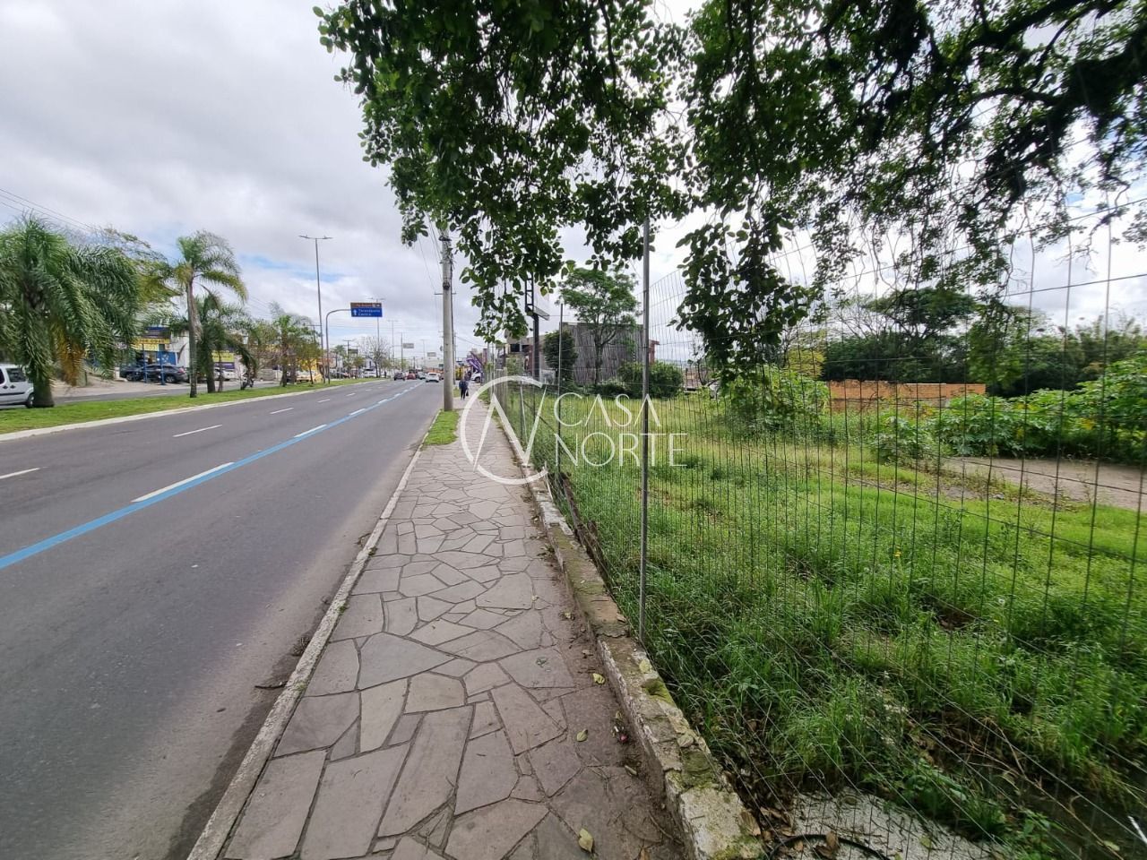 Terreno à venda , 3778m², Avenida da Cavalhada no bairro Cavalhada em Porto Alegre