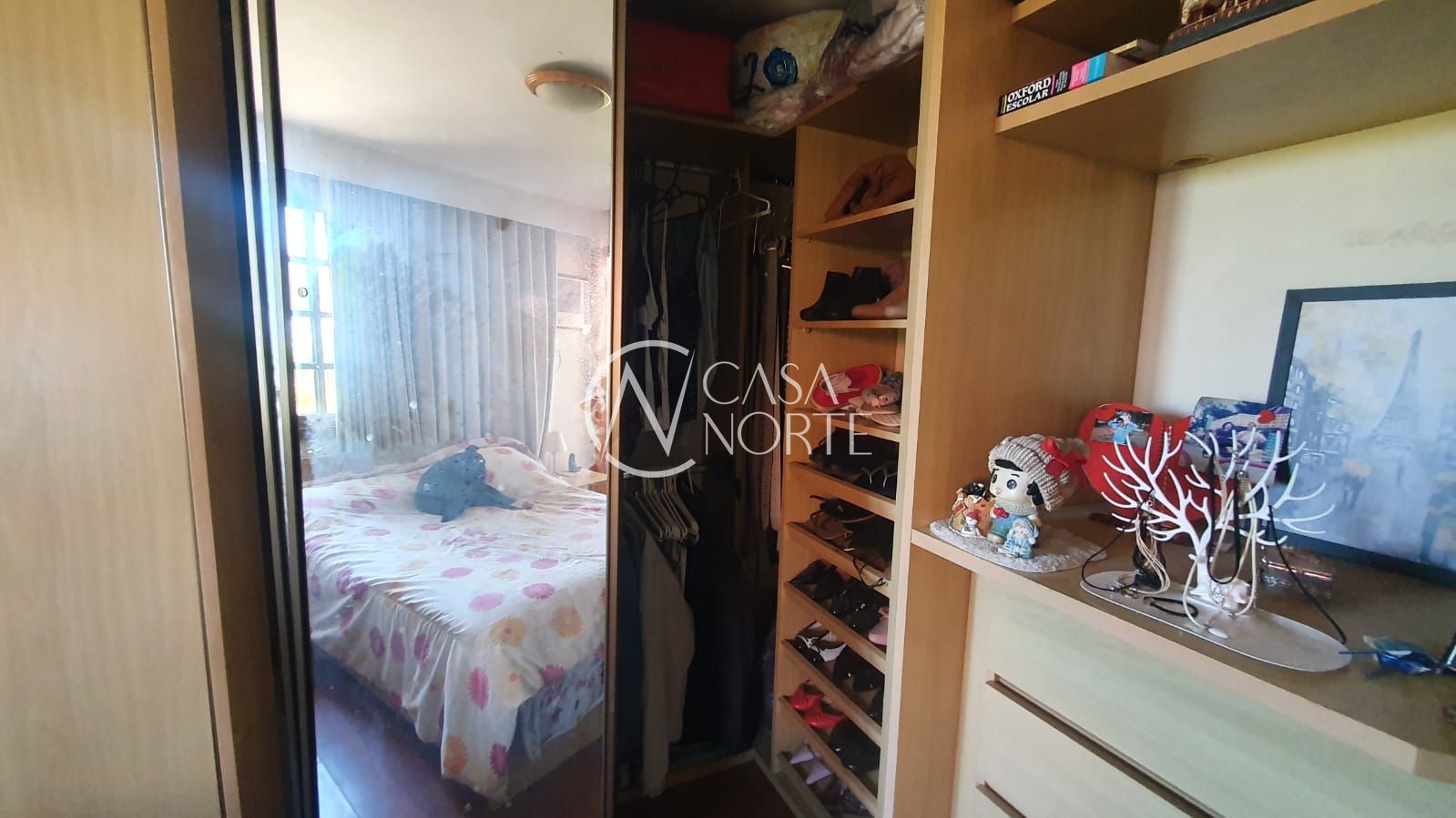 Casa de Condomínio à venda com 3 quartos, 135m², 1 suíte, 2 vagas, Avenida da Cavalhada no bairro Cavalhada em Porto Alegre