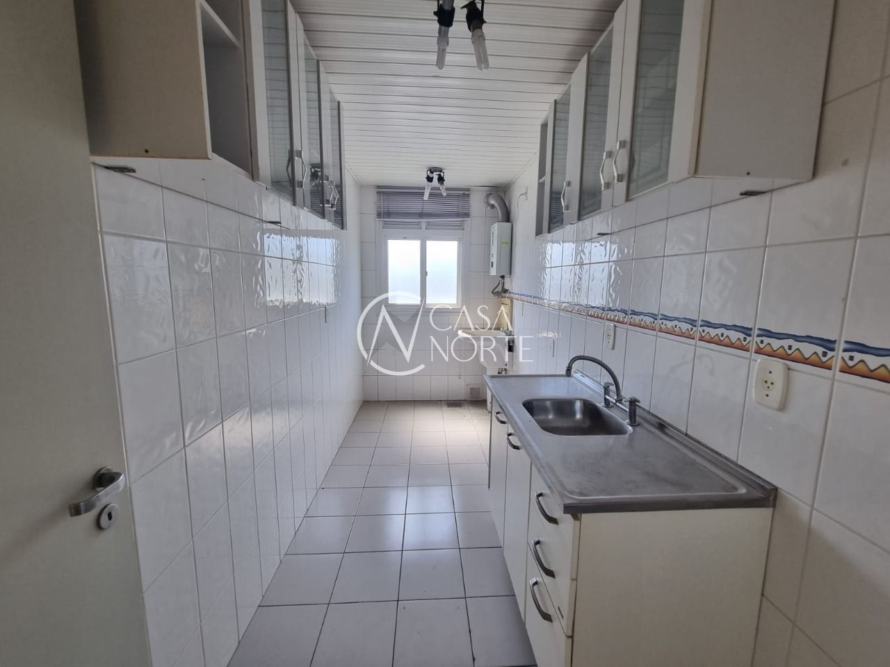 Apartamento à venda com 2 quartos, 55m², 1 vaga, Avenida da Cavalhada no bairro Cavalhada em Porto Alegre