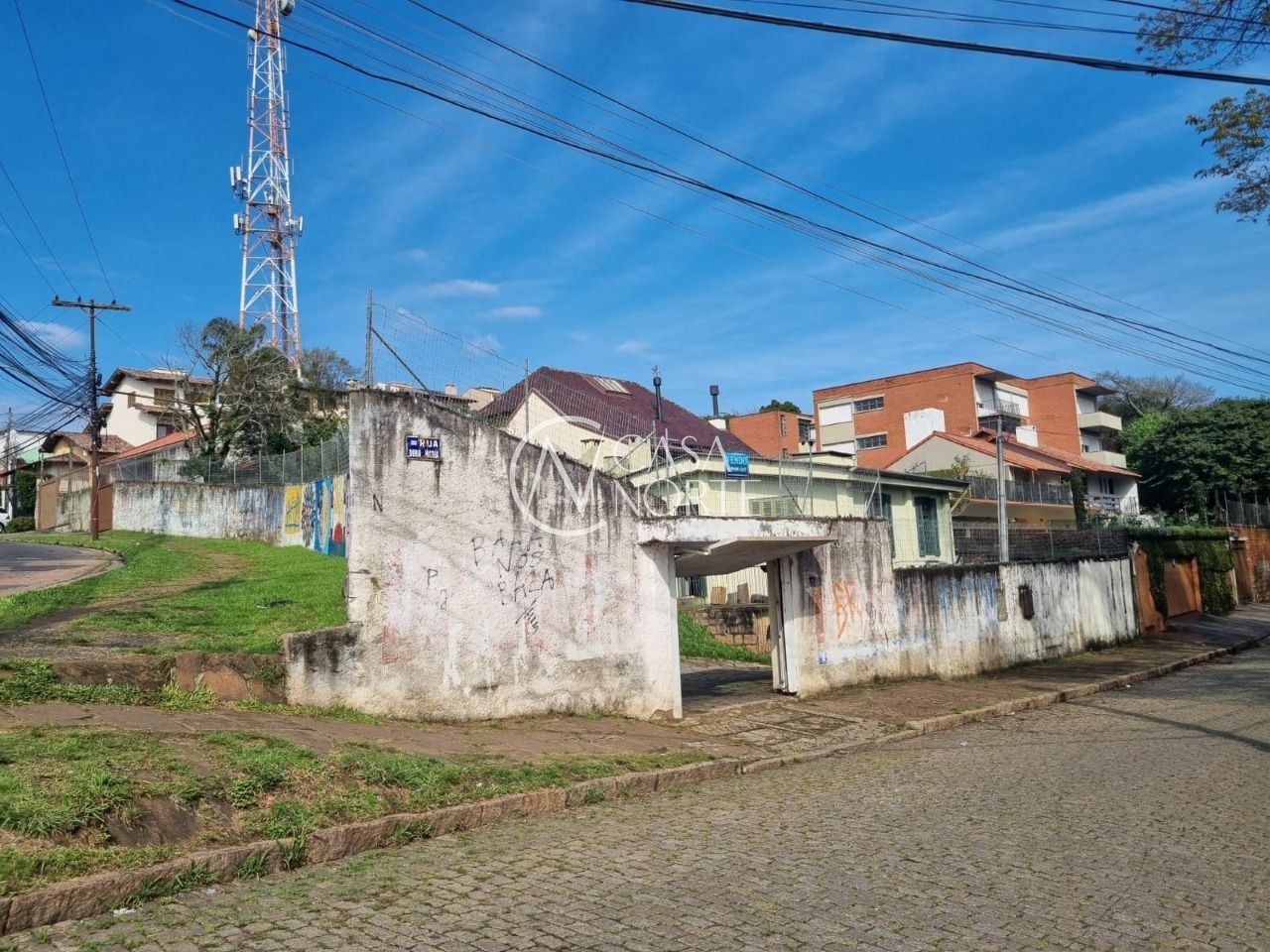 Terreno à venda , 750m², Rua Silveiro no bairro Menino Deus em Porto Alegre