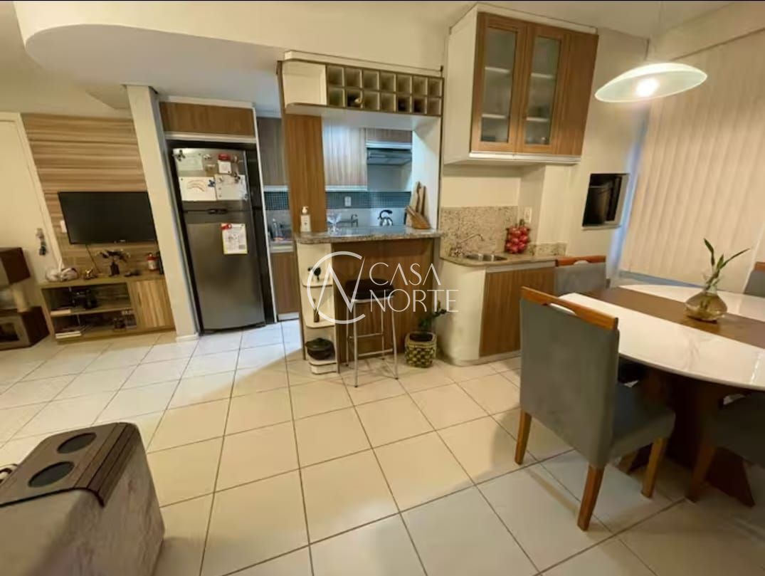 Apartamento à venda com 2 quartos, 67m², 1 vaga, Rua Mura no bairro Guarujá em Porto Alegre