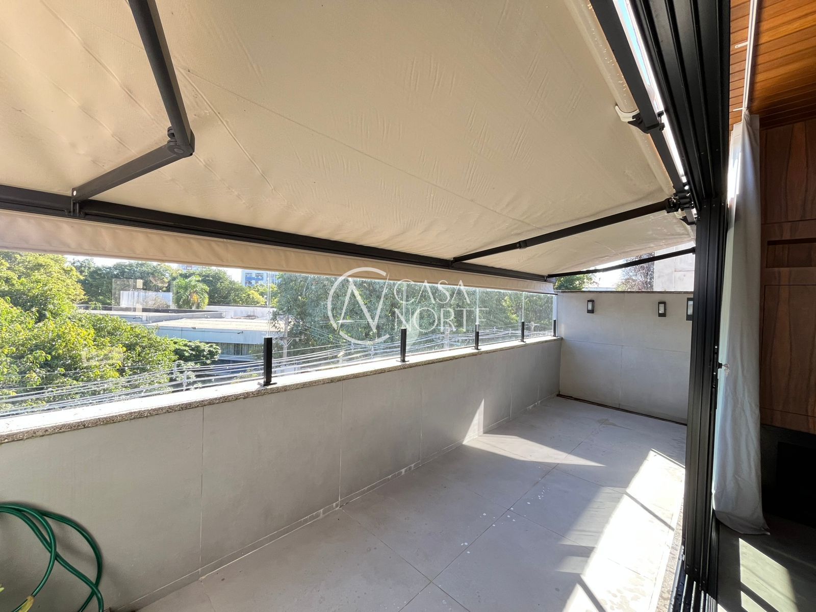 Cobertura à venda com 2 quartos, 119m², 1 vaga, Rua São Manoel no bairro Santa Cecília em Porto Alegre
