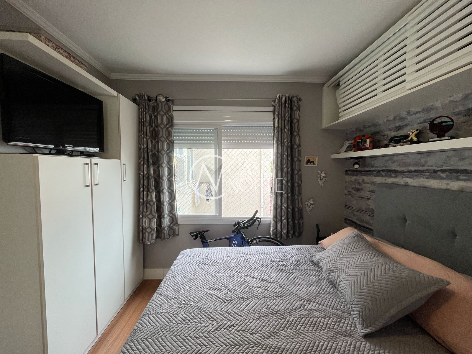 Apartamento à venda com 1 quarto, 42m², 1 vaga, Rua São Luís no bairro Santana em Porto Alegre