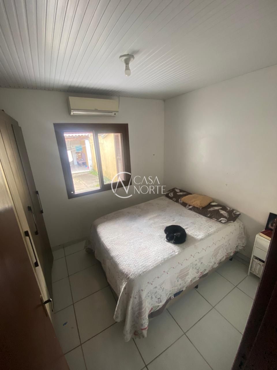 Casa à venda com 2 quartos, 42m², 2 vagas, Rua Ernani Behs no bairro Hípica em Porto Alegre