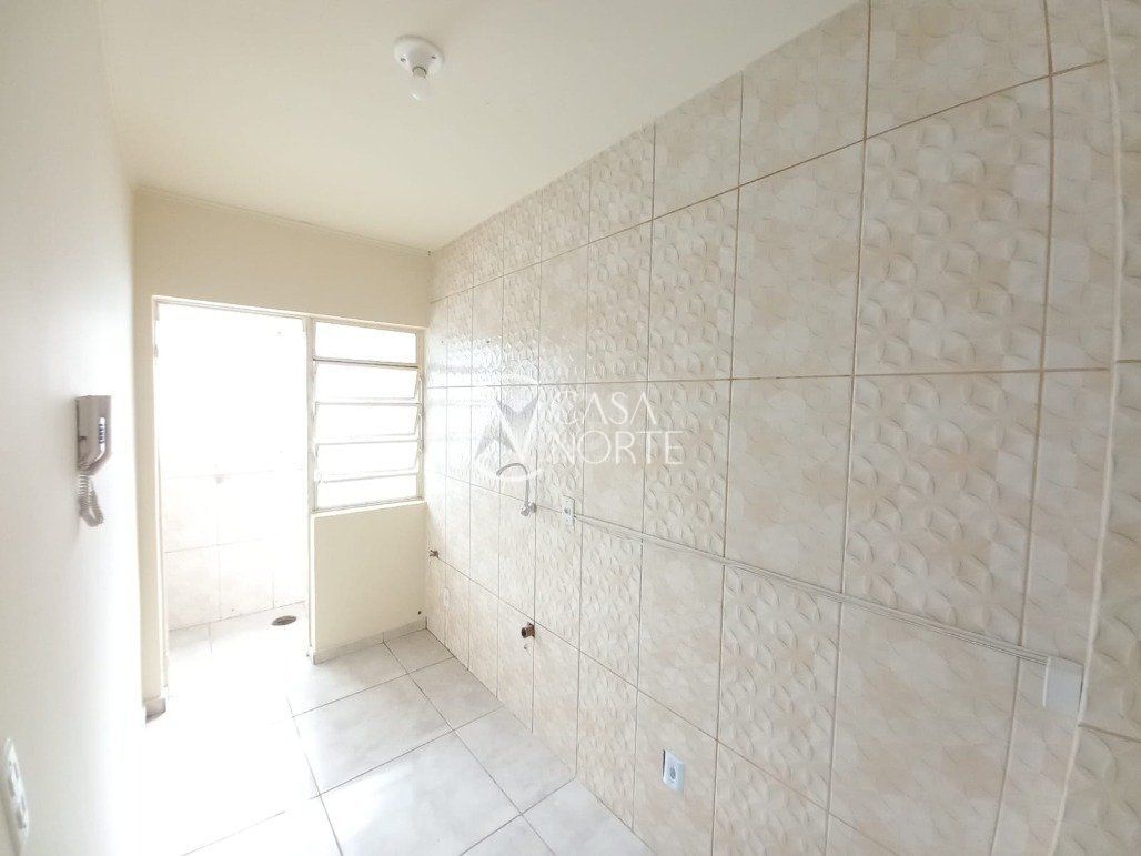 Kitnet à venda , 29m², Avenida Protásio Alves no bairro Petrópolis em Porto Alegre