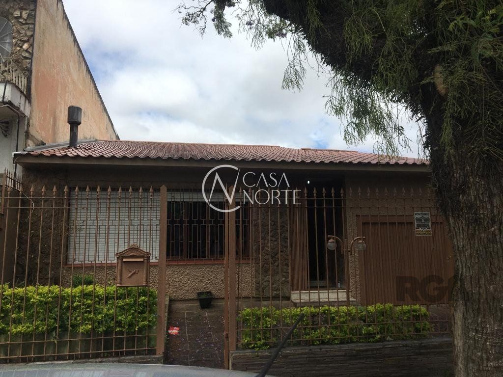 Casa à venda com 3 quartos, 150m², 1 suíte, 6 vagas, Rua Menezes Paredes no bairro Nonoai em Porto Alegre