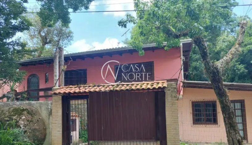 Casa à venda com 2 quartos, 160m², 2 vagas, Beco Serrito no bairro Vila Nova em Porto Alegre
